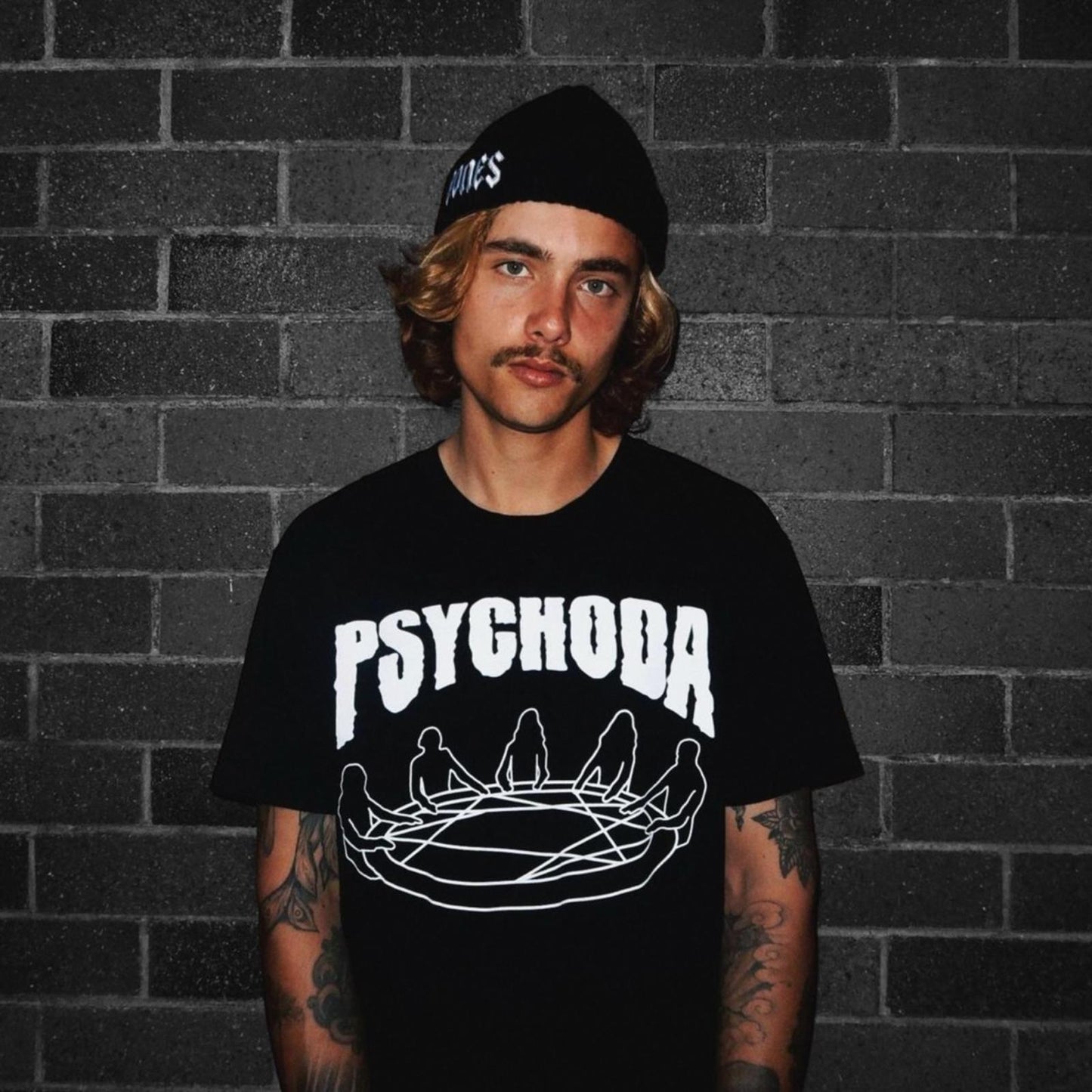 "CROWN OF MINDS" TEE